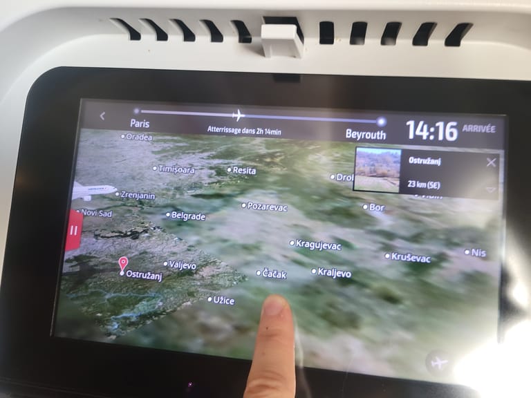 How to prepare for a Hike in a foreign country Fly Map